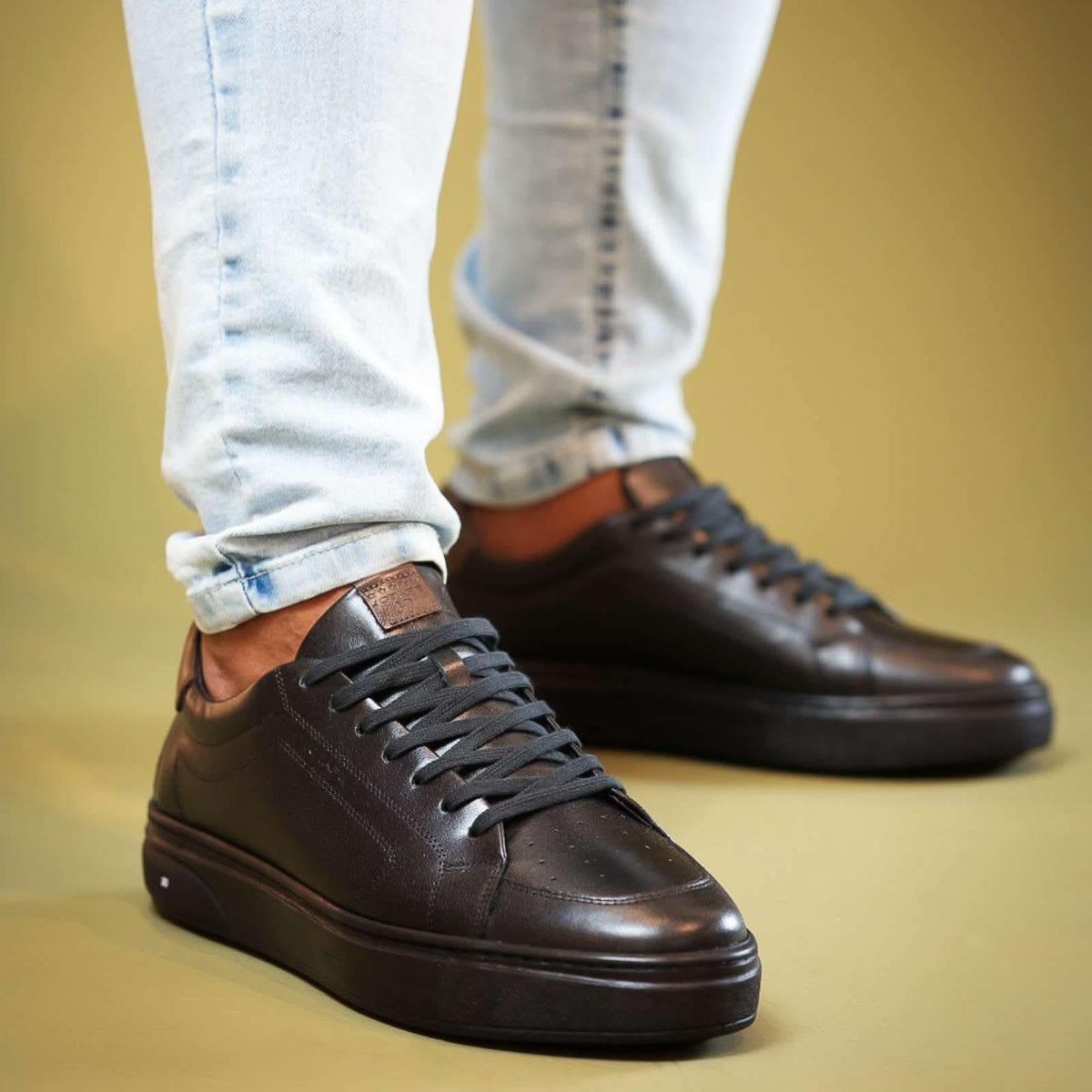 TÊNIS MASCULINO TERAPÊUTICO COURO HUGO