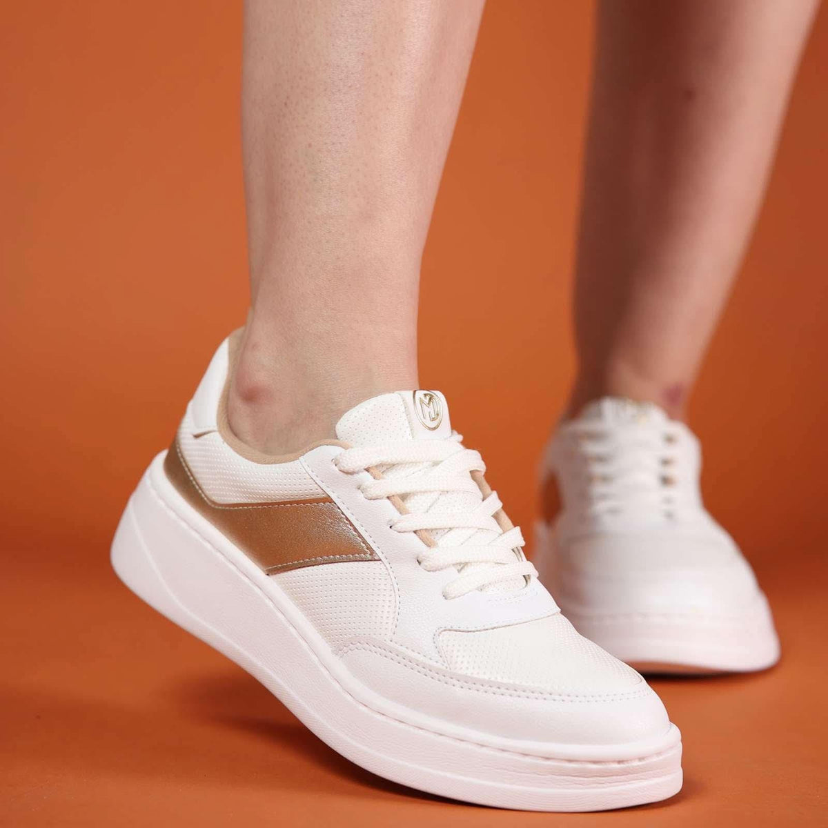 TÊNIS FEMININO TERAPEUTICO COURO NAPA DEBORA