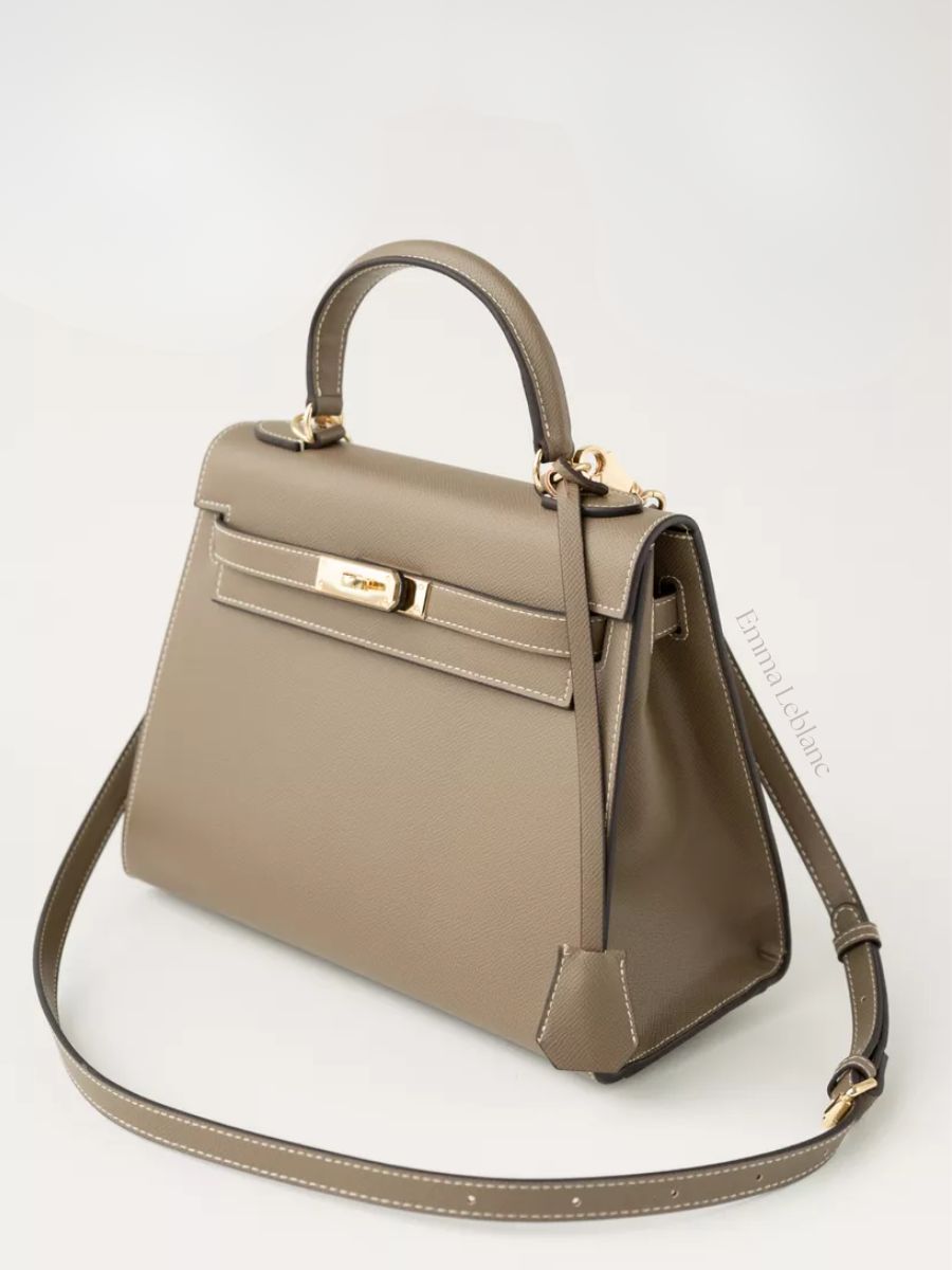 Bolsa Classic Média Couro Legítimo Madri Ferragem Dourada