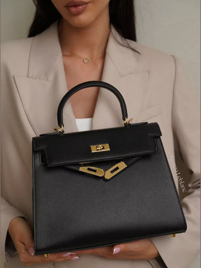 Bolsa Classic Média Couro Legítimo Madri Ferragem Dourada