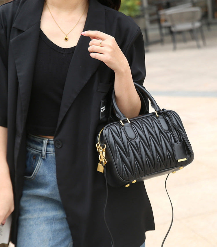 Bolsa Pequena Couro Legítimo Matelassê Milly