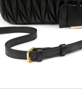 Bolsa Pequena Couro Legítimo Matelassê Milly