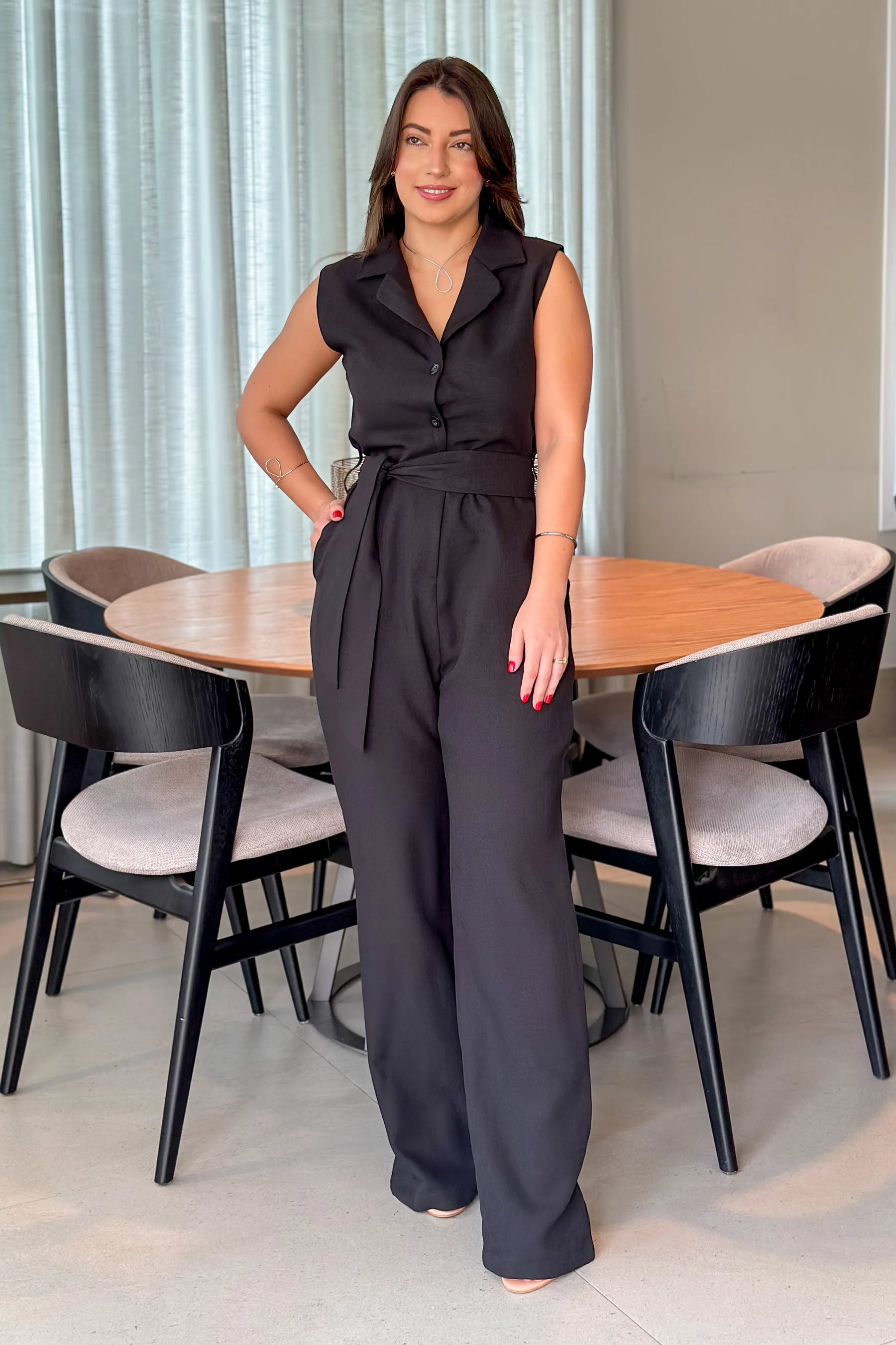 Macacão Pantalona Detalhe Botões Anita Preto