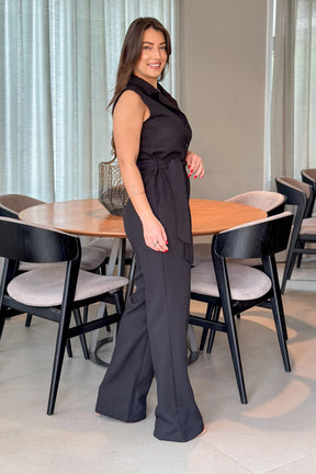 Macacão Pantalona Detalhe Botões Anita Preto