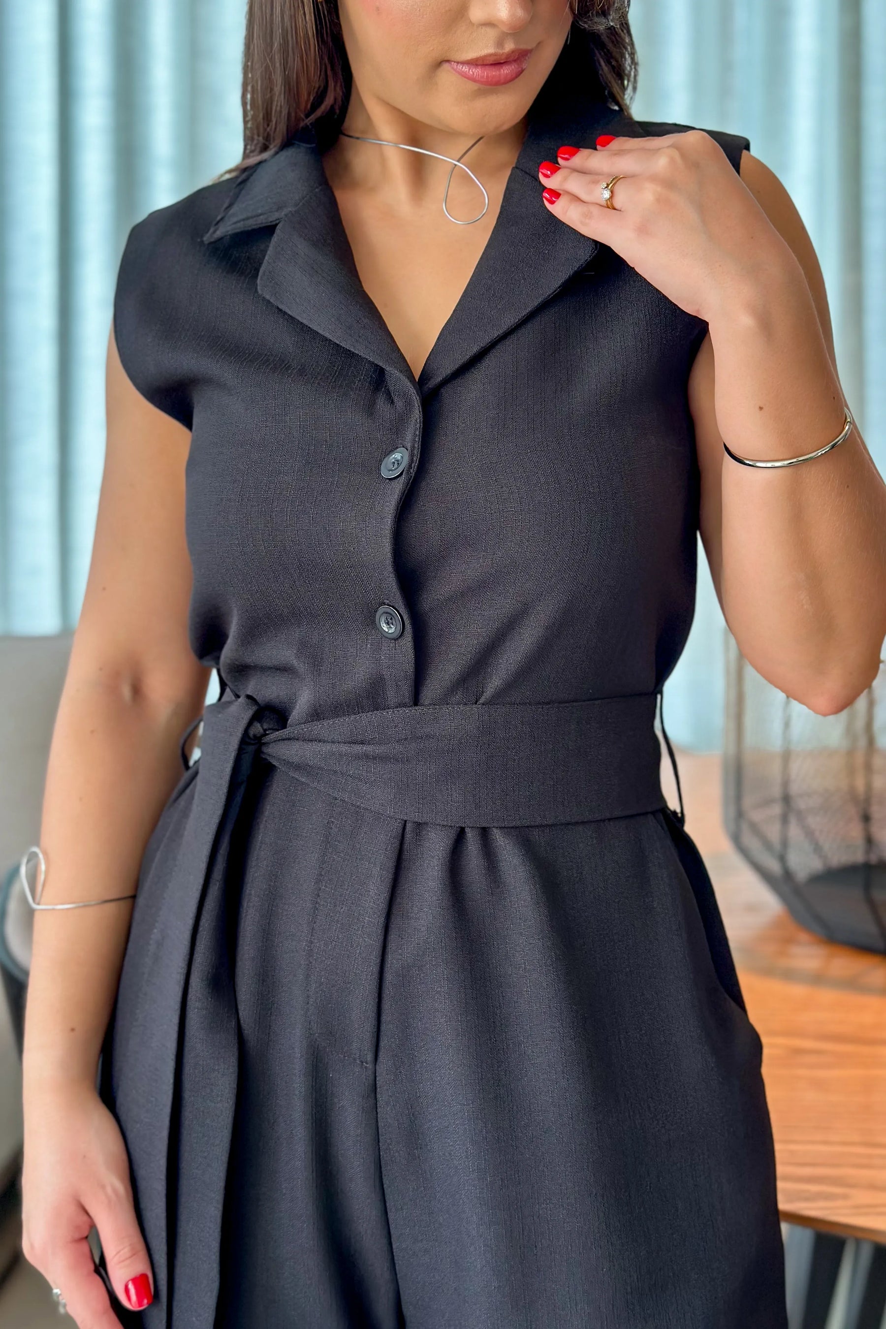 Macacão Pantalona Detalhe Botões Anita Preto