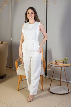 Macacão Alfaiataria Detalhe Bolso Juliana Paes Branco