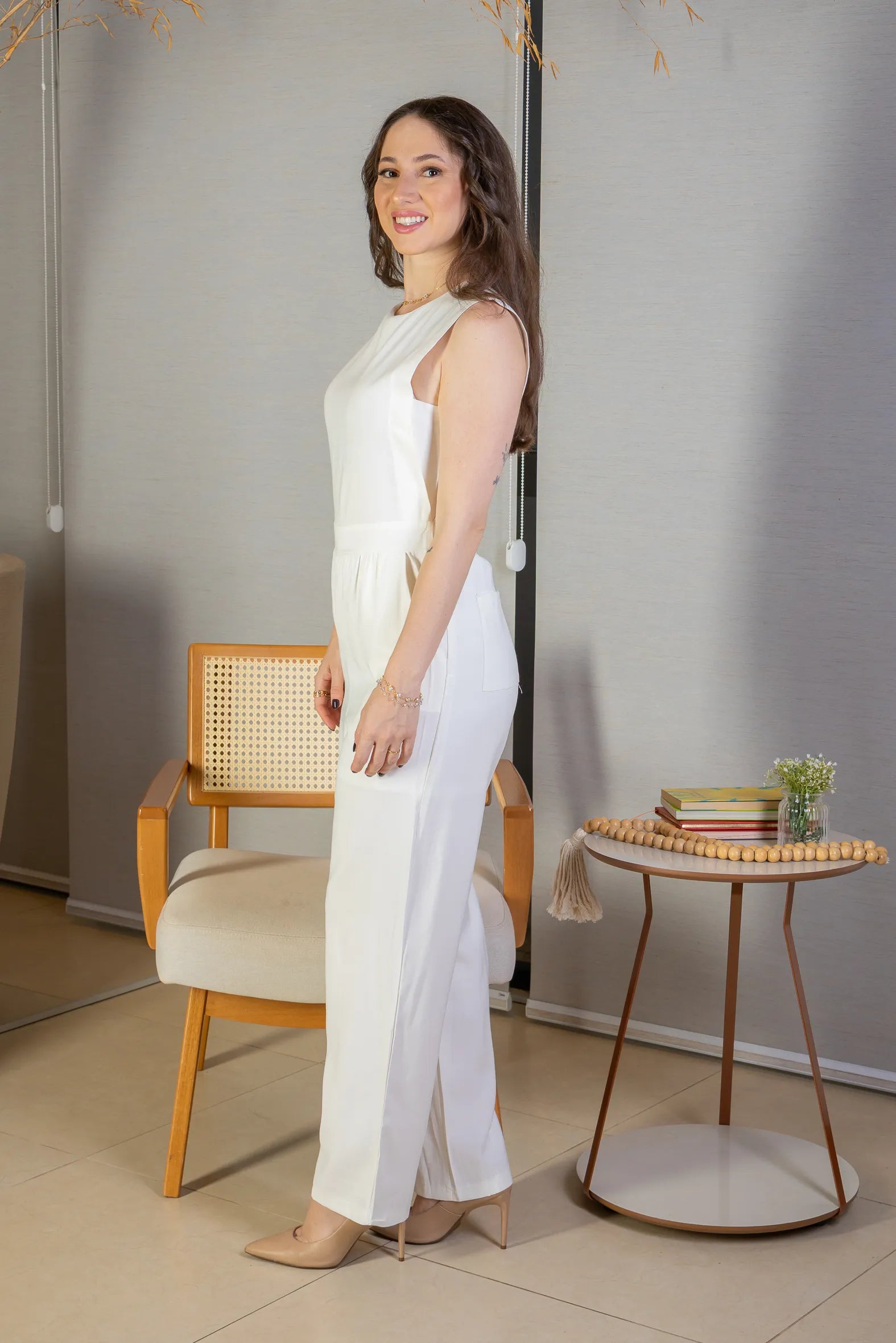 Macacão Alfaiataria Detalhe Bolso Juliana Paes Branco