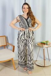 Macacão Regata Decote "V" Visco Rústico Emily Estampado Preto