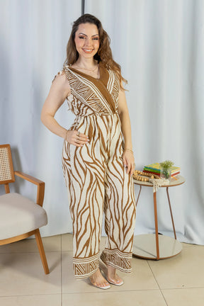 Macacão Regata Decote "V" Visco Rústico Emily Estampado Marrom