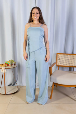 Macacão Alfaiataria Lux Assimétrico Detalhe Fivela Taís Araújo Azul