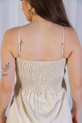 Macacão Assimétrico Alfaiataria Lux Detalhe Fivela Taís Araújo Creme