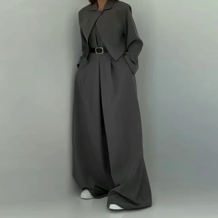 Conjunto Macacão e Casaco