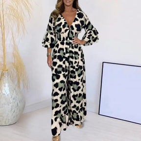 Macacão com Estampa Print Decotado