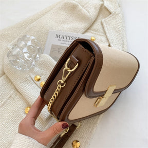 Bolsa Box Transversal Carteiro Hellen