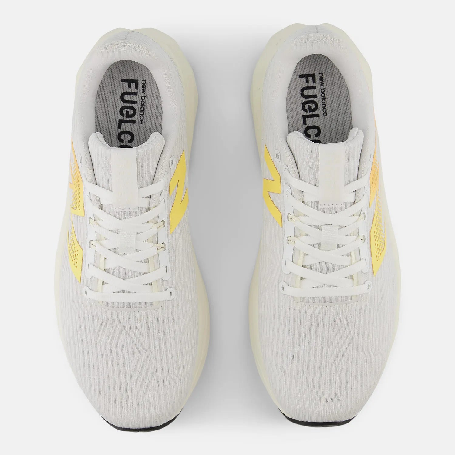 Tênis de Corrida New Balance Fuelcell Propel V5 Bege Claro / Laranja - Feminino