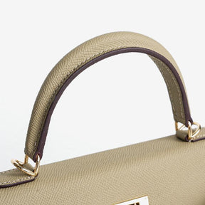 Bolsa Classic Média Couro Legítimo Madri Ferragem Dourada