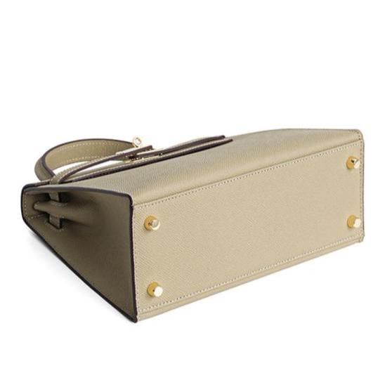 Bolsa Classic Média Couro Legítimo Madri Ferragem Dourada