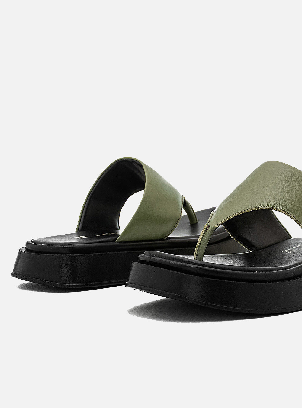 Flatform em Couro Acolchoado Bia Verde Oliva