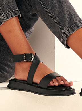 Flatform em Couro Fresh Rafaela Preto