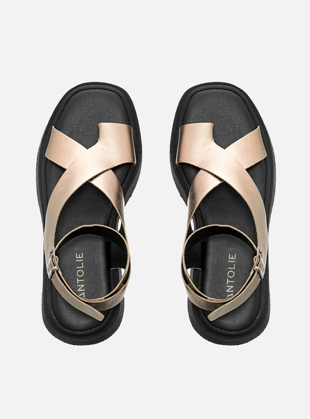 Flatform em Couro Tiras Cruzadas Bia Prata Velho