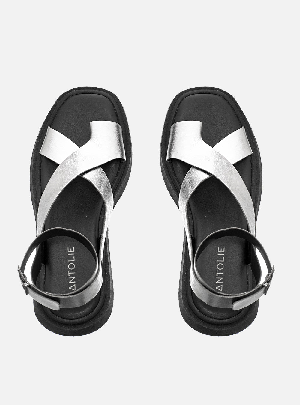 Flatform em Couro Tiras Cruzadas Bia Prata