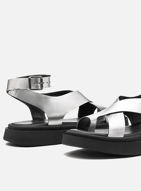 Flatform em Couro Tiras Cruzadas Bia Prata