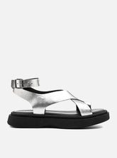 Flatform em Couro Tiras Cruzadas Bia Prata