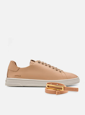 Kit Look Nude | Tênis em Couro Nude Elástico Basics + Cinto em Couro Nude Fino Metal