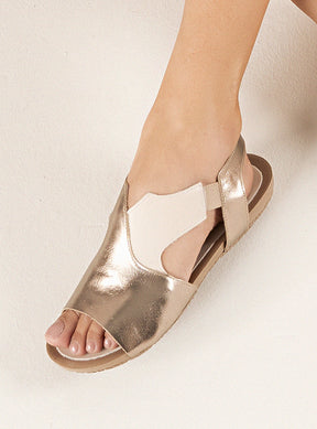 Sandália Comfort em Couro Tri Alice Prata Velho e Off White