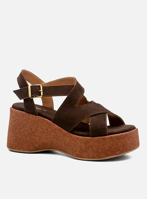 Sandália em Couro Acamurçada Café Plataforma Madeira Tiras Transpassadas