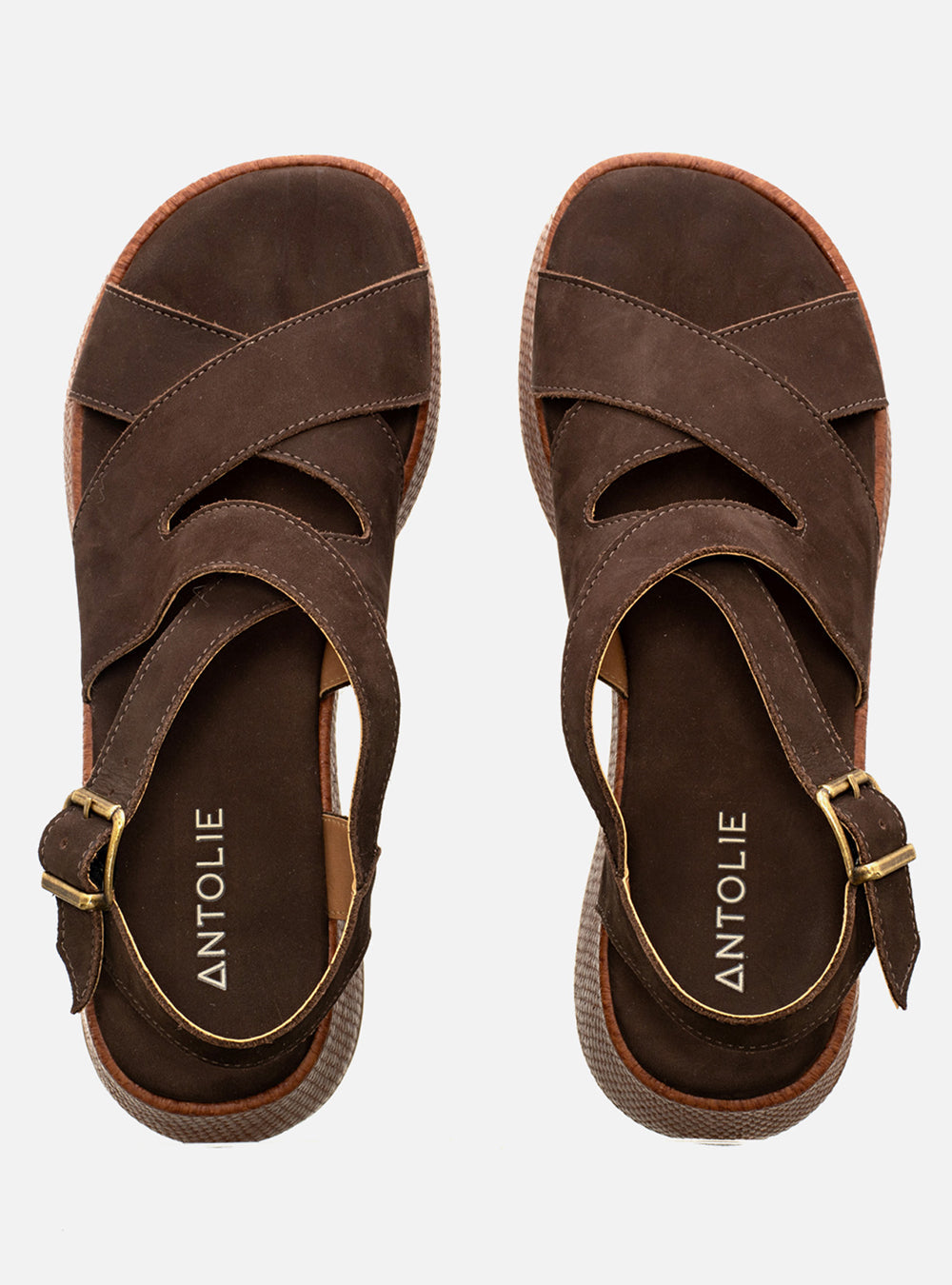 Sandália em Couro Acamurçada Café Plataforma Madeira Tiras Transpassadas