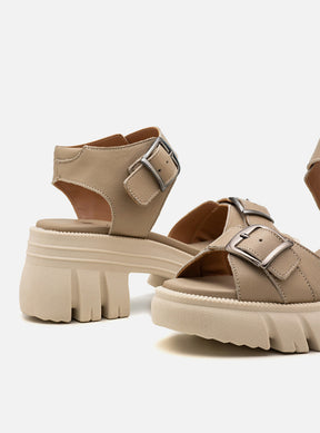 Sandália em Couro com Fivelas Maitê Off White