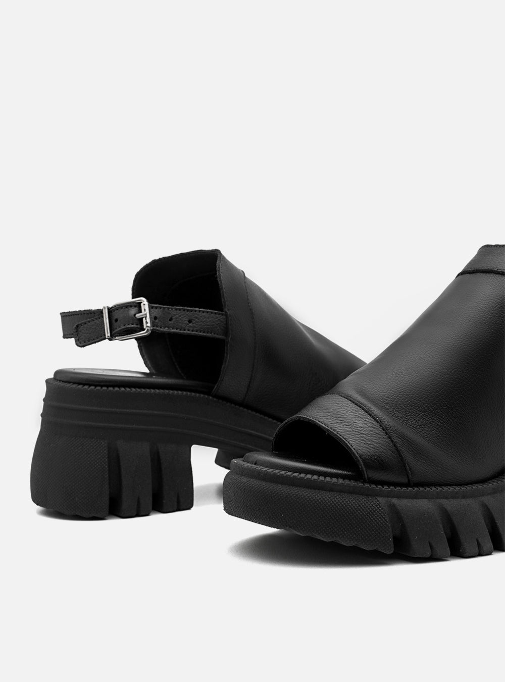 Sandália em Couro com Plataforma Maitê Preto