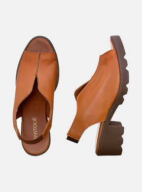 Sandália em Couro Cotton Valentina Caramelo