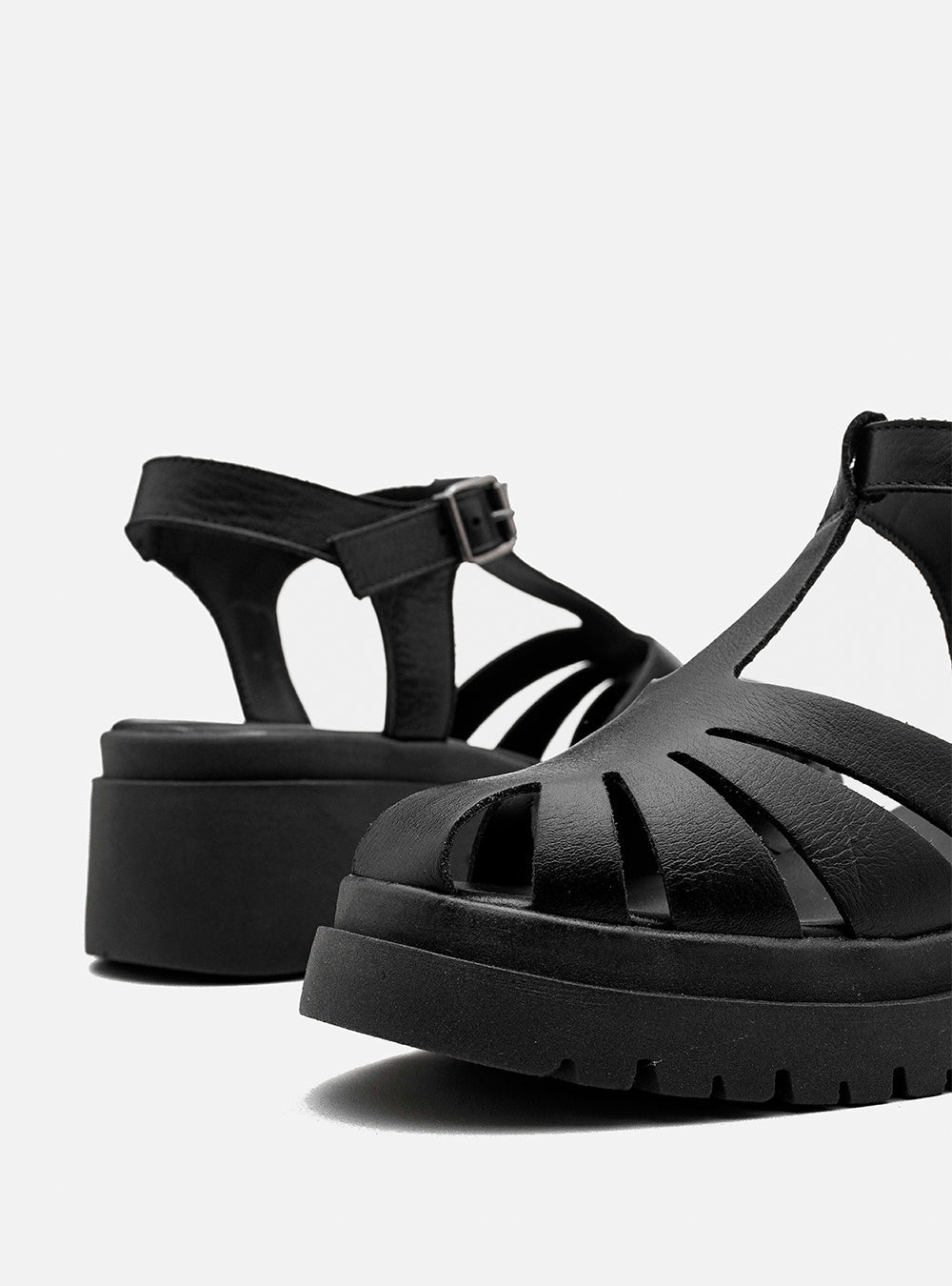 Sandália em Couro Fisherman Salto Morgan Preto