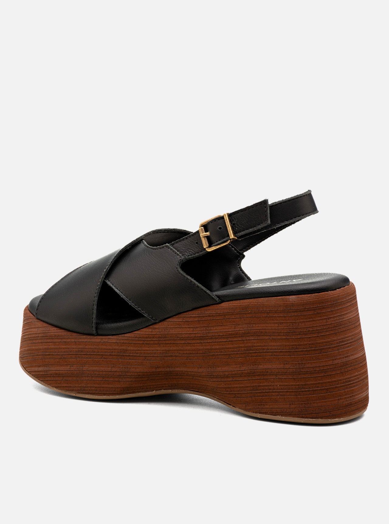 Sandália em Couro Preta Plataforma Madeira Tiras Largas