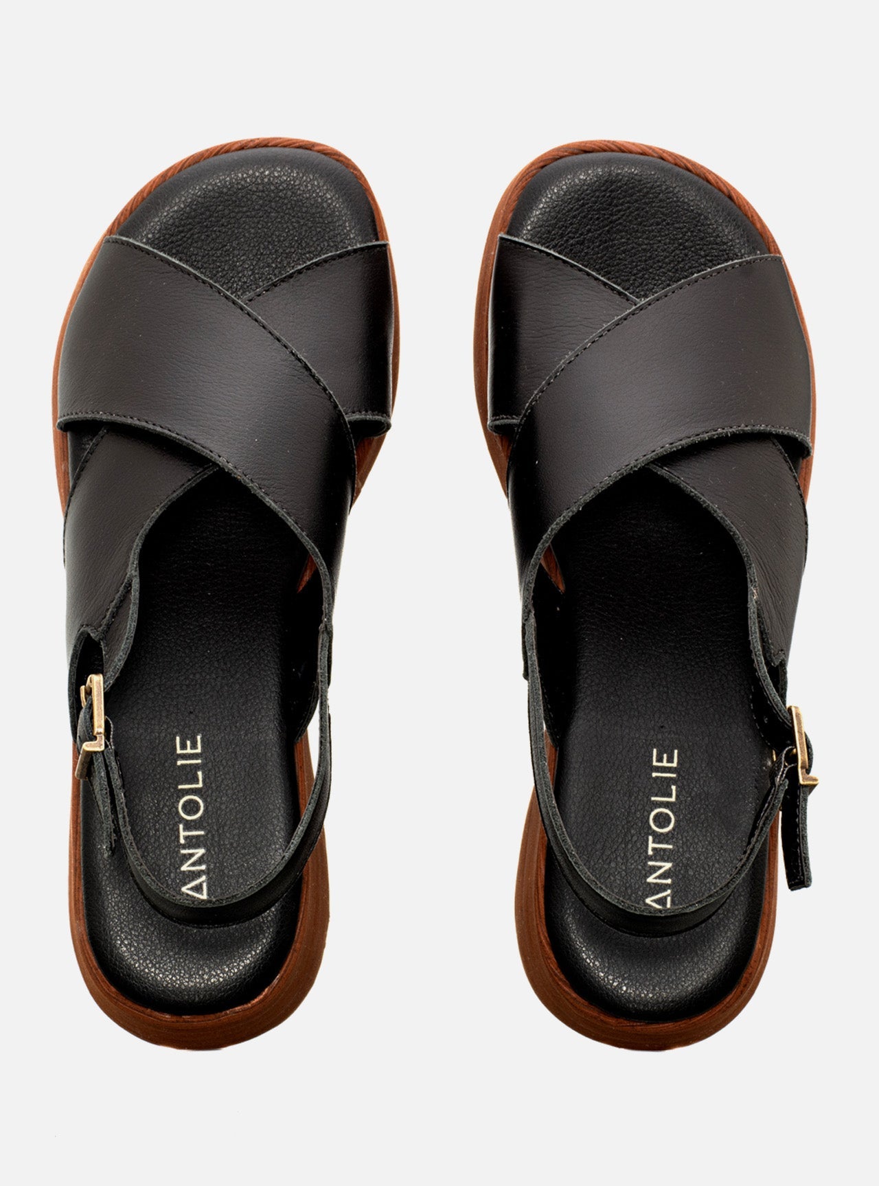 Sandália em Couro Preta Plataforma Madeira Tiras Largas