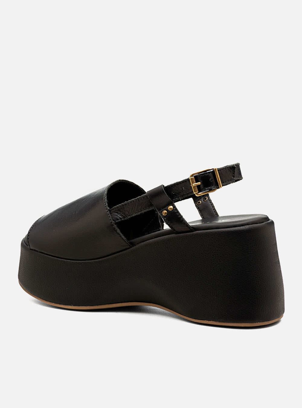 Sandália em Couro Preta Plataforma Tira Lisa