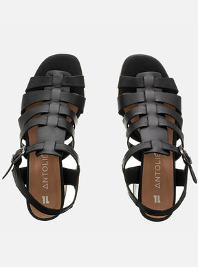 Sandália em Couro Salto Médio Lilian Preto