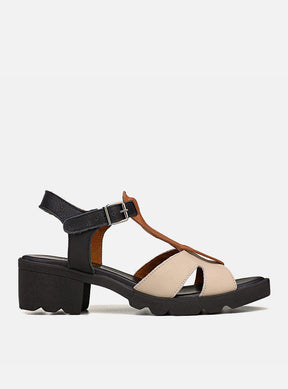 Sandália em Couro Tiras Valentina Off White Caramelo e Preto
