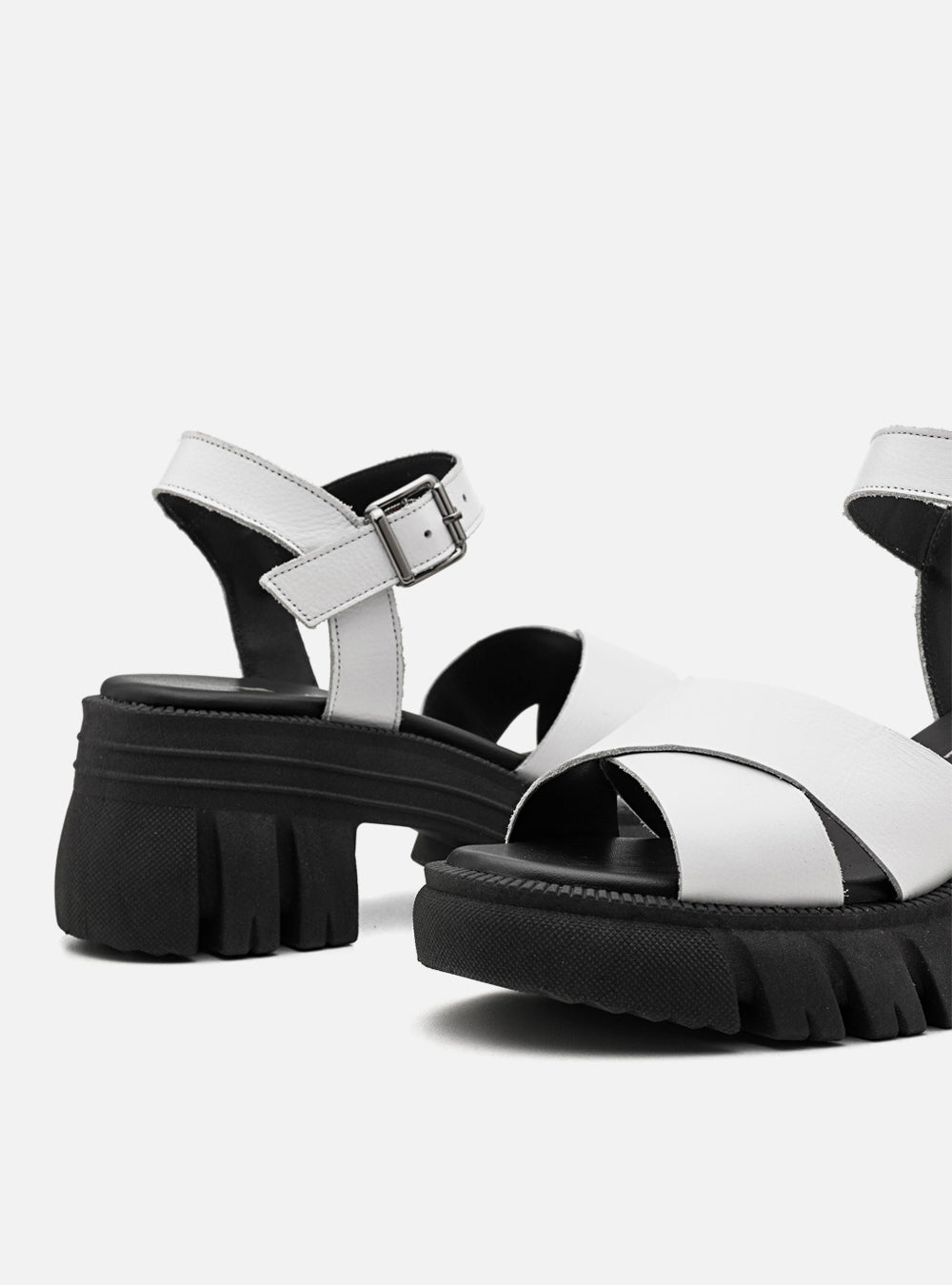 Sandália em Couro Tratorada Maitê Branco