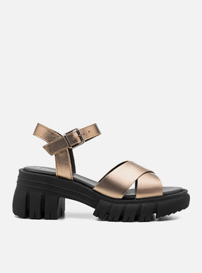 Sandália em Couro Tratorada Maitê Prata Velho