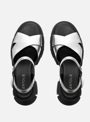 Sandália em Couro Tratorada Maitê Prata