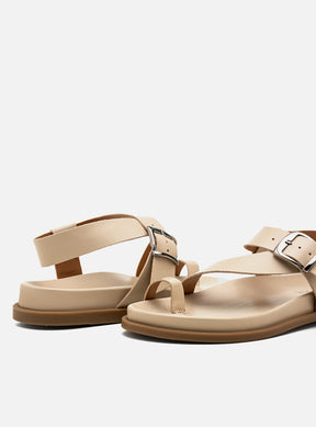 Sandália Papete em Couro Off White com Fivela e Dedeira