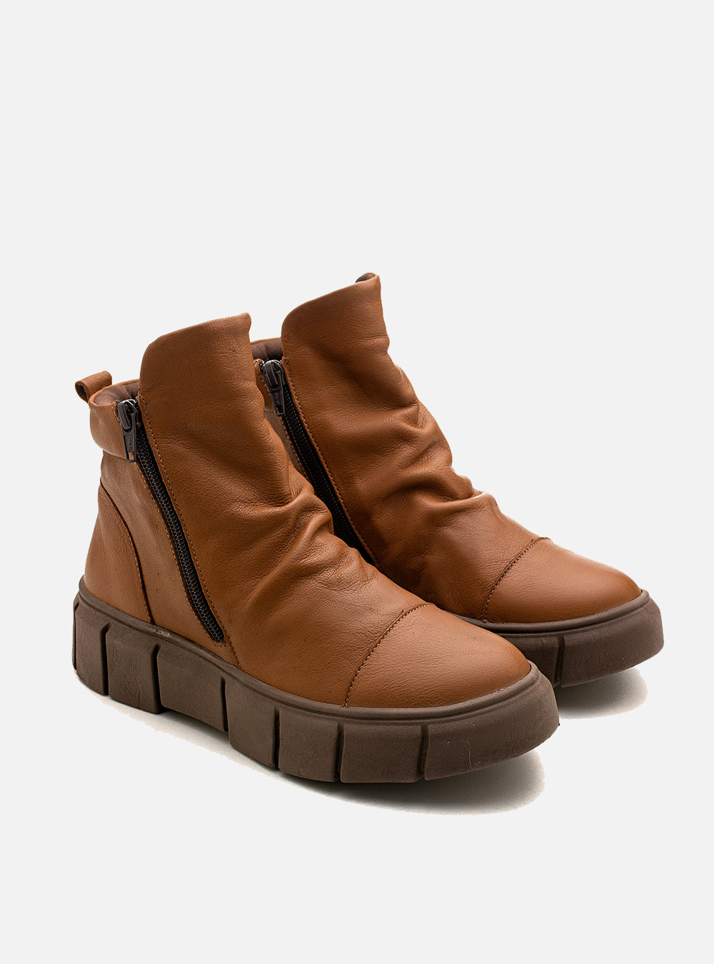 Tênis em Couro Cano Alto Jade Caramelo