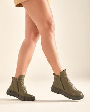 Tênis em Couro Cano Alto Jade Verde Militar