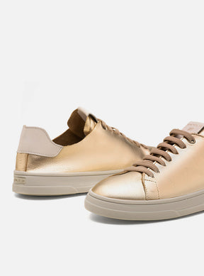 Tênis em Couro Dourado Elástico Basics