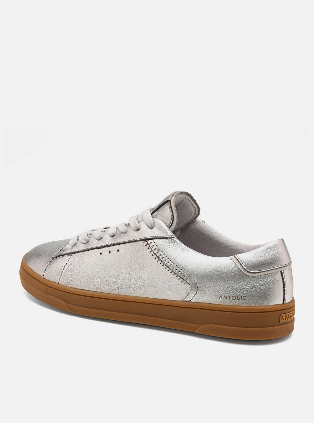 Tênis em Couro Prata Casual