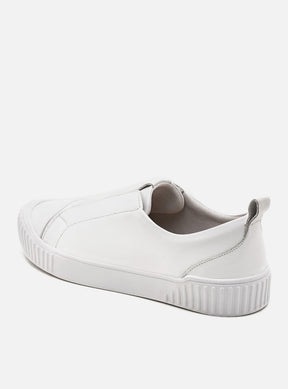 Tênis em Couro Slip On Olivia Branco