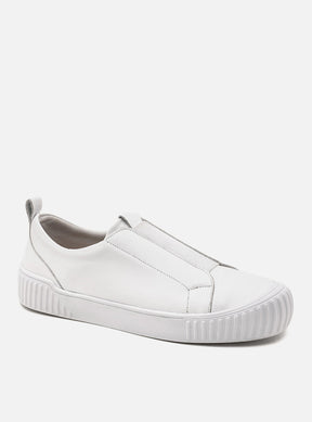 Tênis em Couro Slip On Olivia Branco